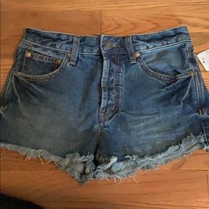 NEW WITH TAGS {Free People} adorable denim shorts